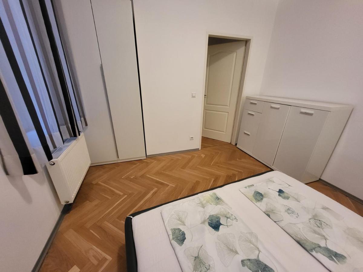 Cozynite Premium Apartment Hundertwasser Vienna Luaran gambar