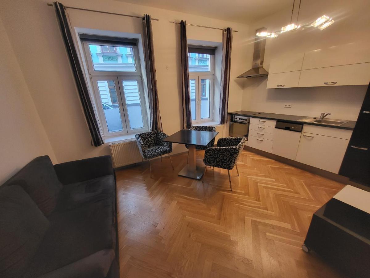 Cozynite Premium Apartment Hundertwasser Vienna Luaran gambar